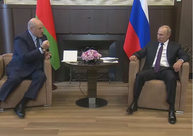 Putin niega que cometa &laquo;cr&iacute;menes de guerra&raquo;; defiende la invasi&oacute;n