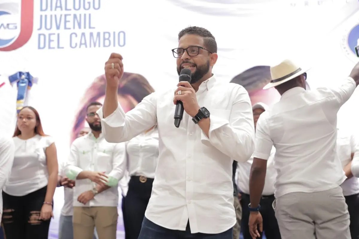 Welinton Grull&oacute;n declara que Carolina Mej&iacute;a ganar&aacute; por encima del 65% en el DN