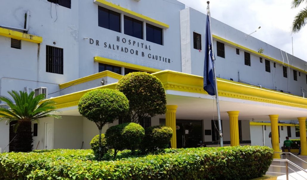 M&eacute;dicos del hospital Salvador B. Gautier en huelga por &laquo;condiciones infrahumanas&raquo; que viven