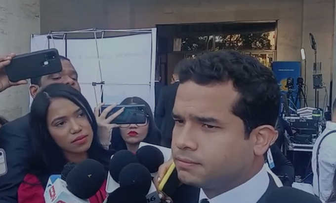 Omar Fern&aacute;ndez dice inseguridad afecta a sectores &ldquo;ricos y exclusivos&rdquo; como a los m&aacute;s humildes