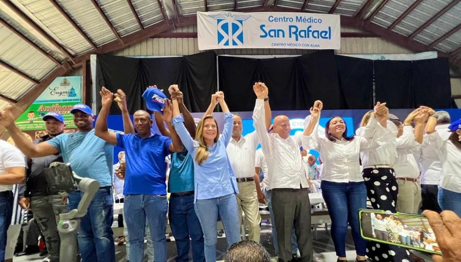 L&iacute;deres del PLD y Fuerza del Pueblo se pasan al PRM en provincia Hermanas Mirabal