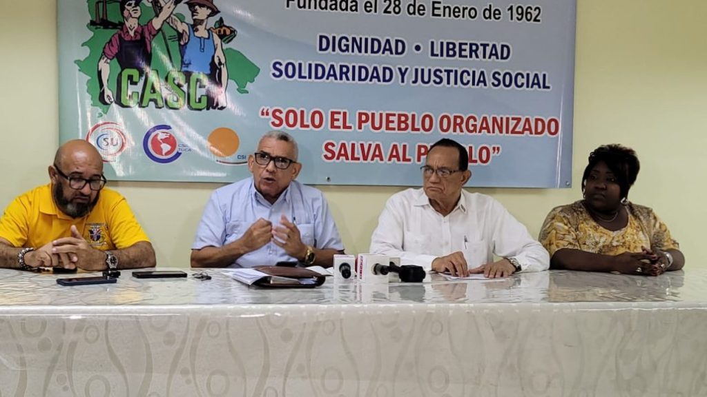 CASC pide inclusi&oacute;n en el presupuesto de un aumento salarial para servidores p&uacute;blicos