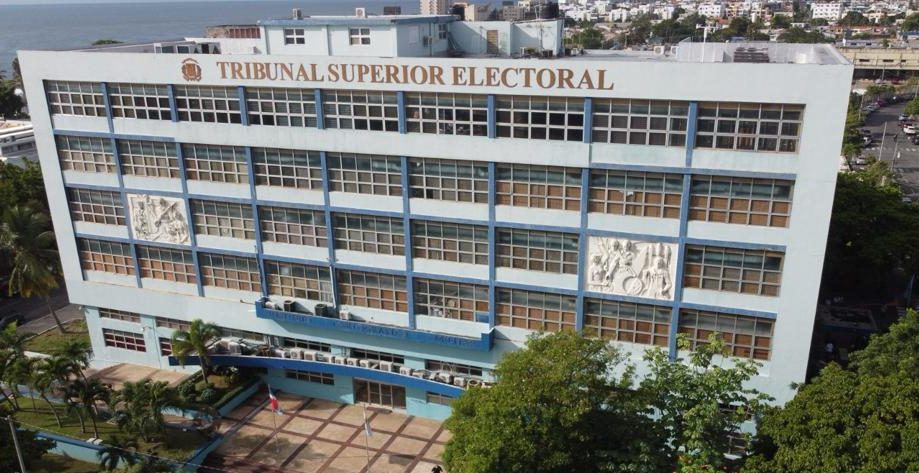Partidos pol&iacute;ticos dominicanos rechazan sentencia del TSE