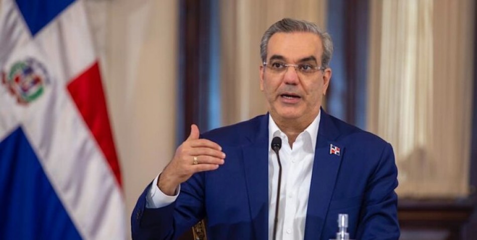 Presidente Abinader cancela actividades de este domingo por vaguada