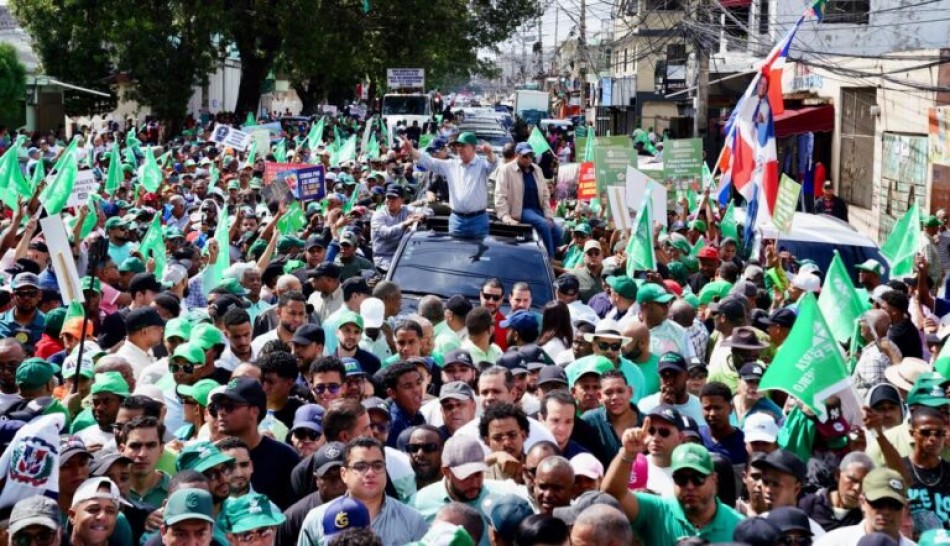 Cientos marchan junto a Fuerza del Pueblo en protesta ante el alto costo de vida