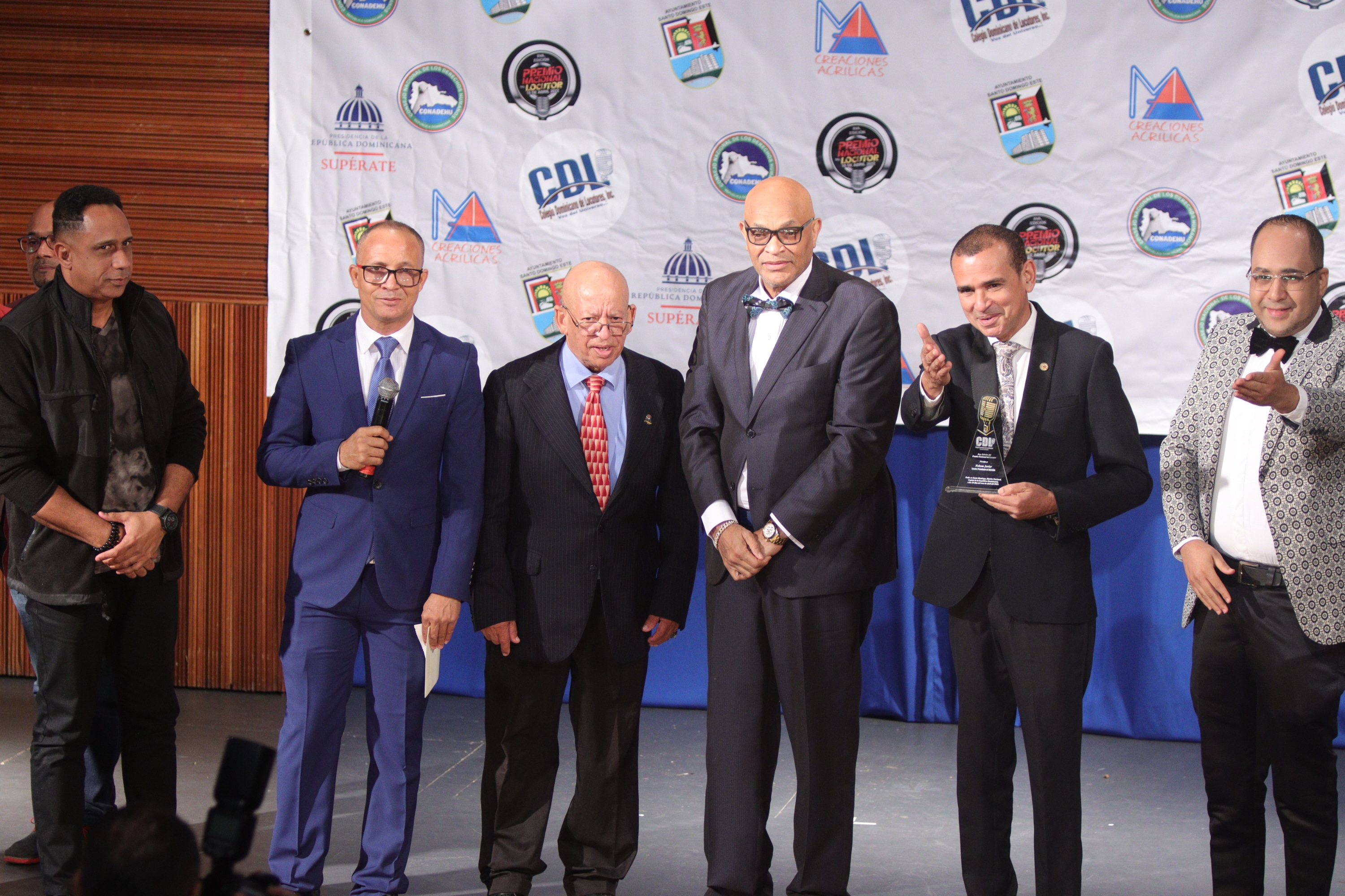 Colegio Dominicano de Locutores realiza con &eacute;xito Octava Versi&oacute;n del Premio Nacional del Locutor