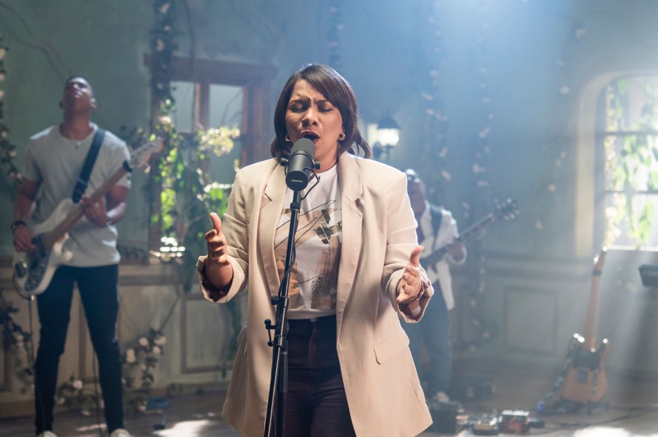 Hosanna al Rey es el nuevo corte musical y audiovisual de Raymi Marrero