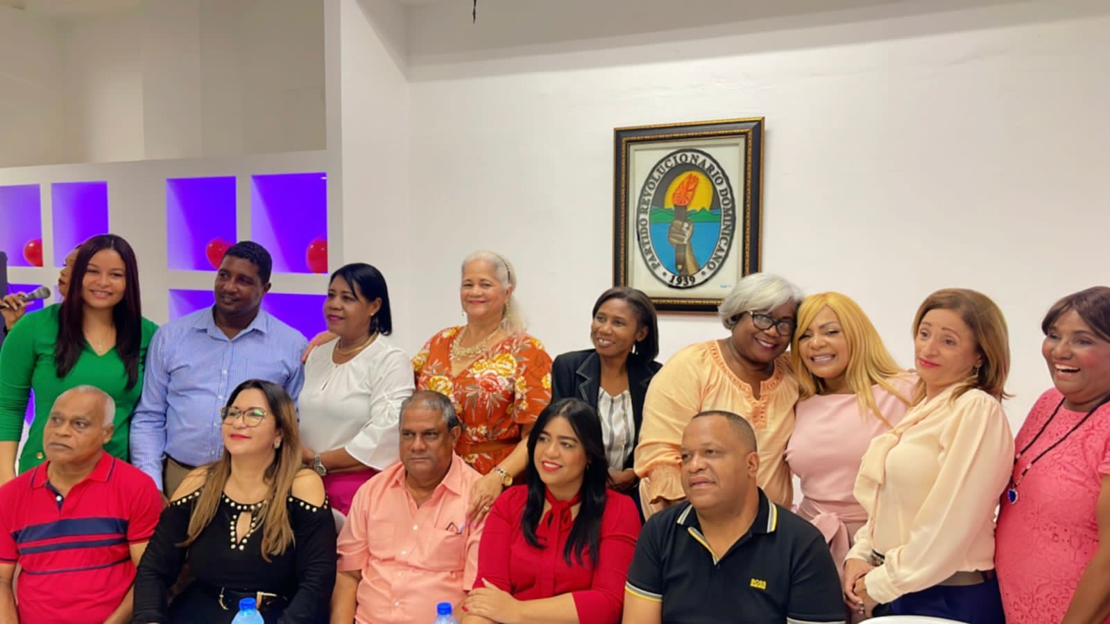 Presidente del municipio Santo Domingo Este, por el Partido Revolucionario Dominicano (PRD) Felito Rodr&iacute;guez,  realiz&oacute; tres actividades con motivo a la celebracion del d&iacute;a de las madres en el pa&iacute;s