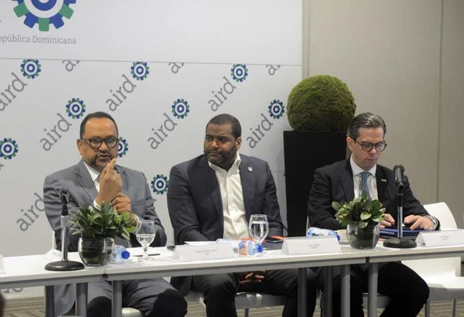Gobierno expone ideas para Ministerio de Justicia