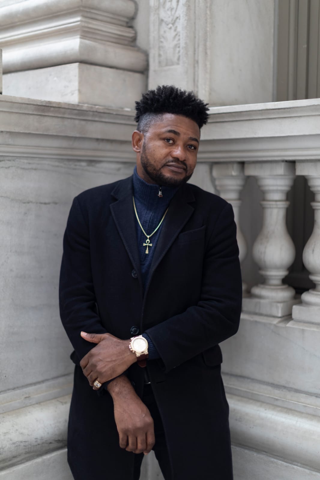 Influencer Prince Sunny lanza linea de ropa a beneficio de Nigeria