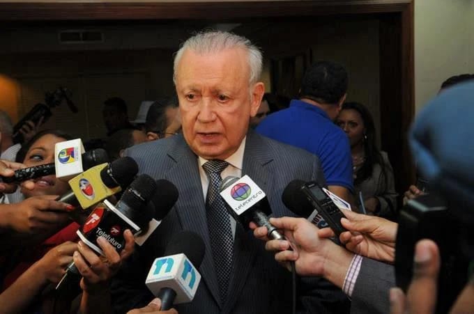 Con salario del 2011 se adquir&iacute;a el 88% de la canasta familiar y ahora s&oacute;lo un 41%, afirma Alburquerque