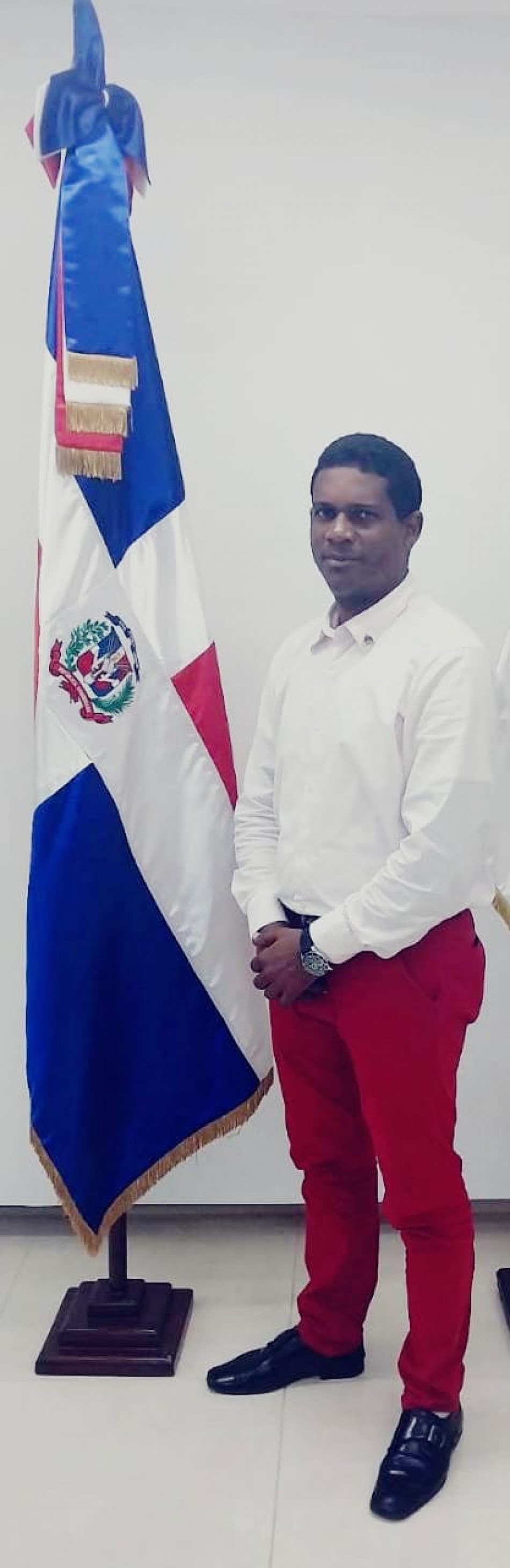 Franklin Salda&ntilde;a Aspirante a Diputado por la Circ.No 3 del MSDE felicita en el Dia Internacional de la Mujer