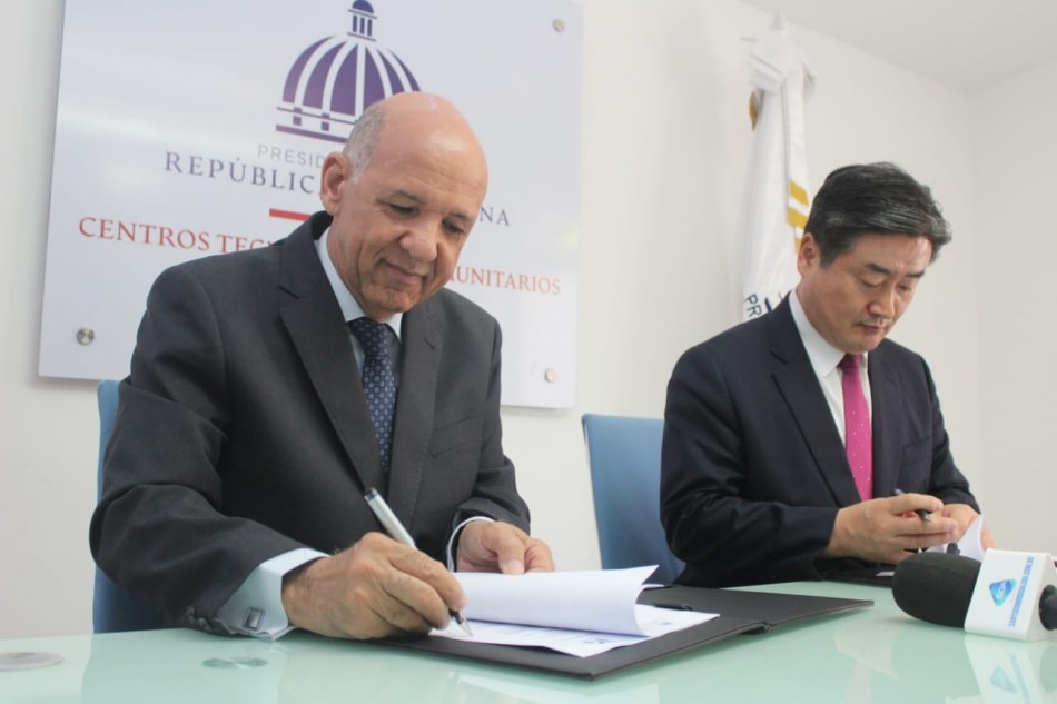 CTC y la IYF firmaron el acuerdo cultural en beneficio de la juventud dominicana