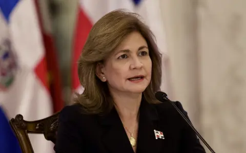 Vicepresidenta Raquel Pe&ntilde;a visita a Jap&oacute;n donde desarrollar&aacute; la agenda oficial