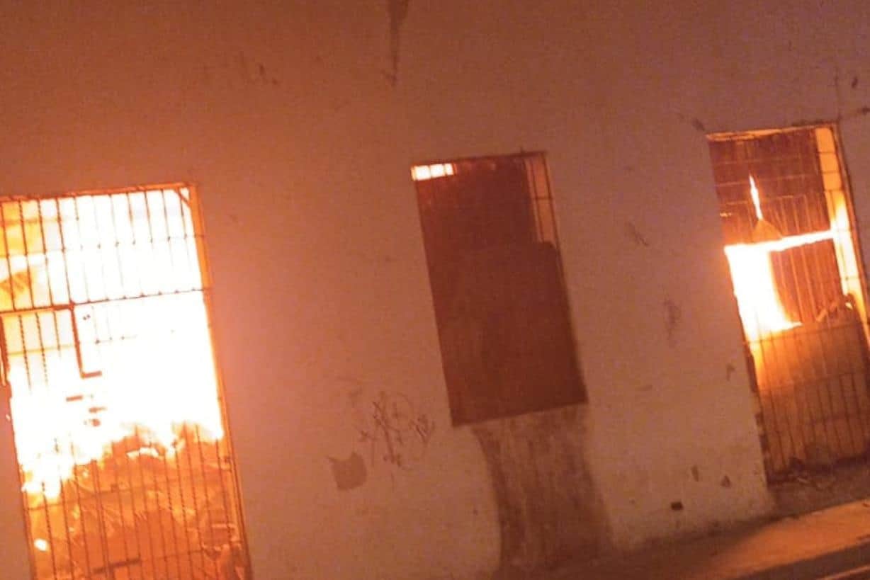 Un incendio se registra en una casa de la Ciudad Colonial