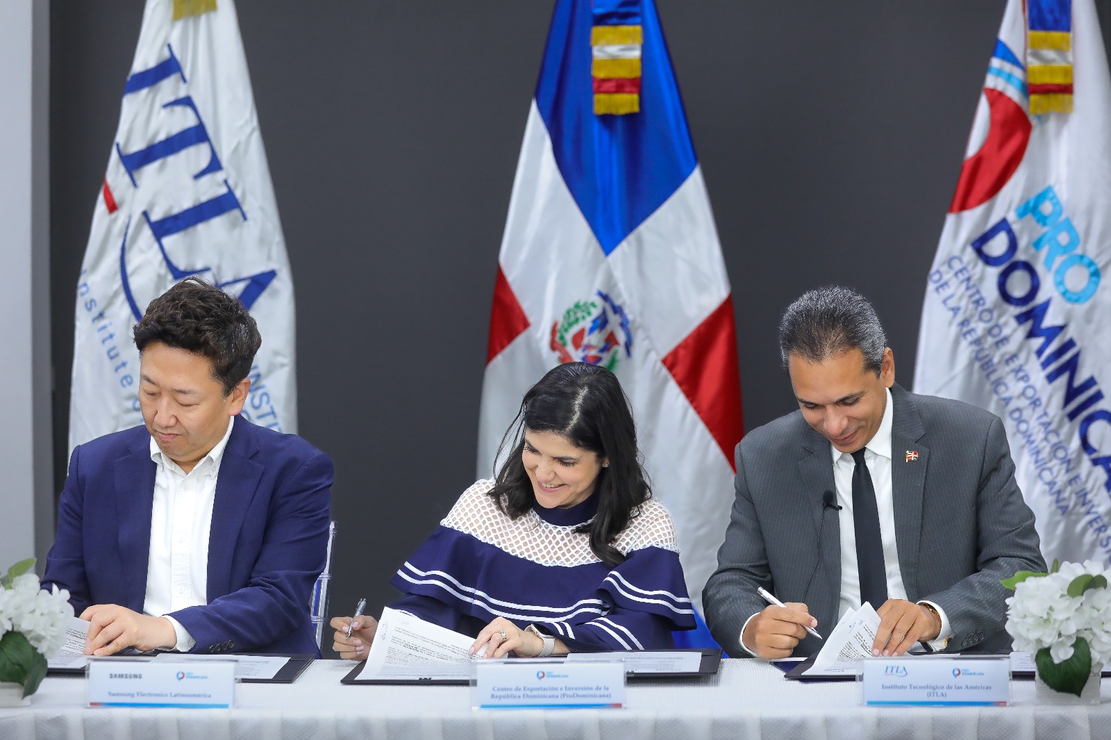 Samsung, ITLA y Pro Dominicana establecieron acuerdo para impulsar habilidades tecnol&oacute;gicas