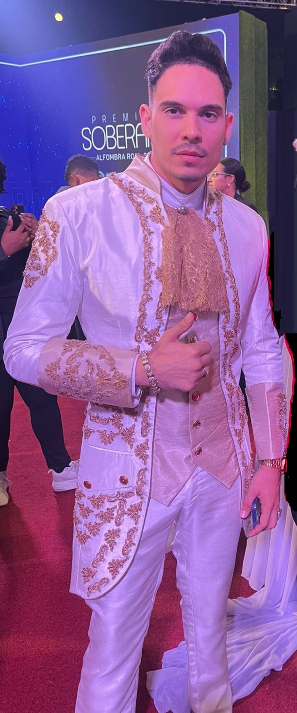 Angelo Perrone logra posicionarse en la m&uacute;sica urbana