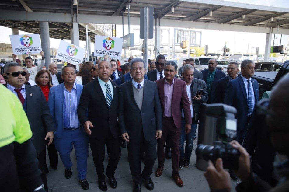 Leonel llega a New York para participar en varias actividades políticas y académicas