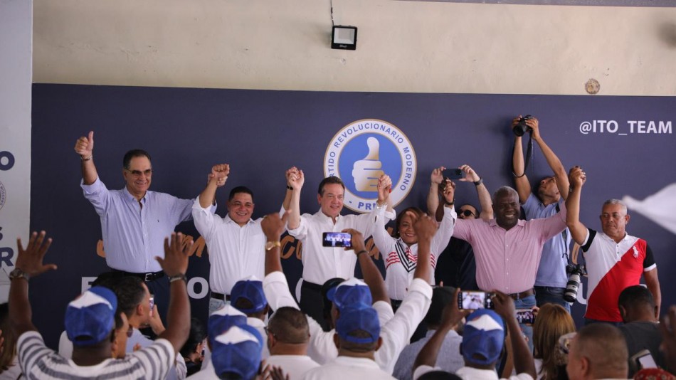 Ito Bison&oacute; juramenta 700 nuevos miembros al PRM en el municipio Quisqueya