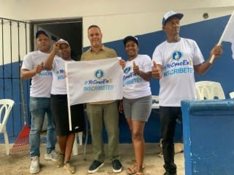 Wady Villa Nueva recorre sectores Villa Duarte...!!! Por Paulino Mota