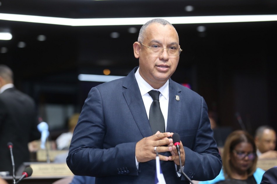 Diputado Alexis Jiménez resalta la iniciativa del Gobierno tras prolongar hasta el 16 de junio los servicio gratuito del Teleférico de los Alcarrizos