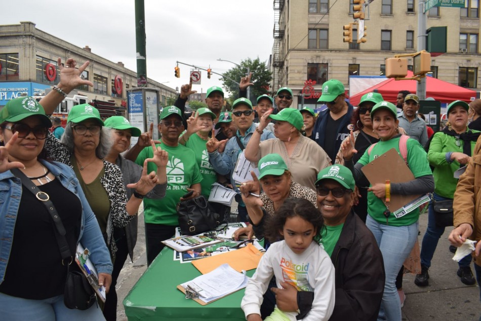  Dirigentes de la Fuerza del Pueblo contin&uacute;a la campa&ntilde;a de afiliaci&oacute;n en b&uacute;squeda  de dos millones de miembros nuevos 