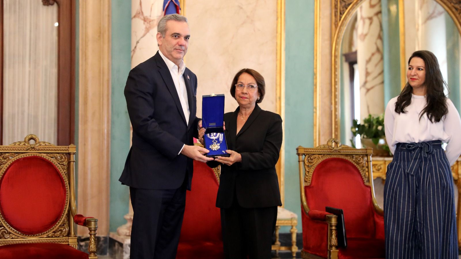Presidente Abinader rinde emotivo homenaje p&oacute;stumo a Jos&eacute; Daniel Ariza Cabral