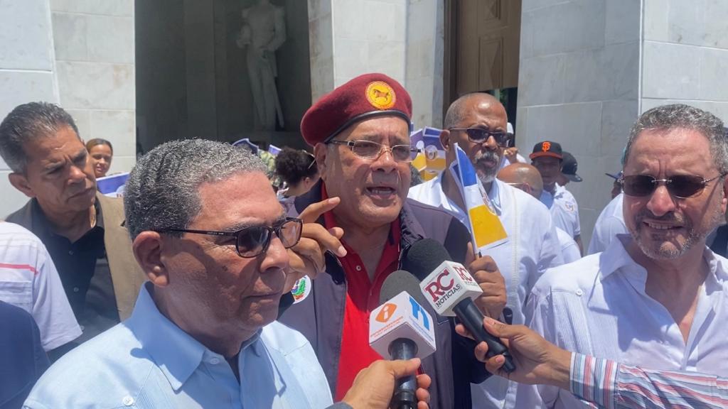 Luis &ldquo;El Gallo&rdquo; reclama mayor ayuda  a   rehabilitaci&oacute;n de j&oacute;venes drogadictos