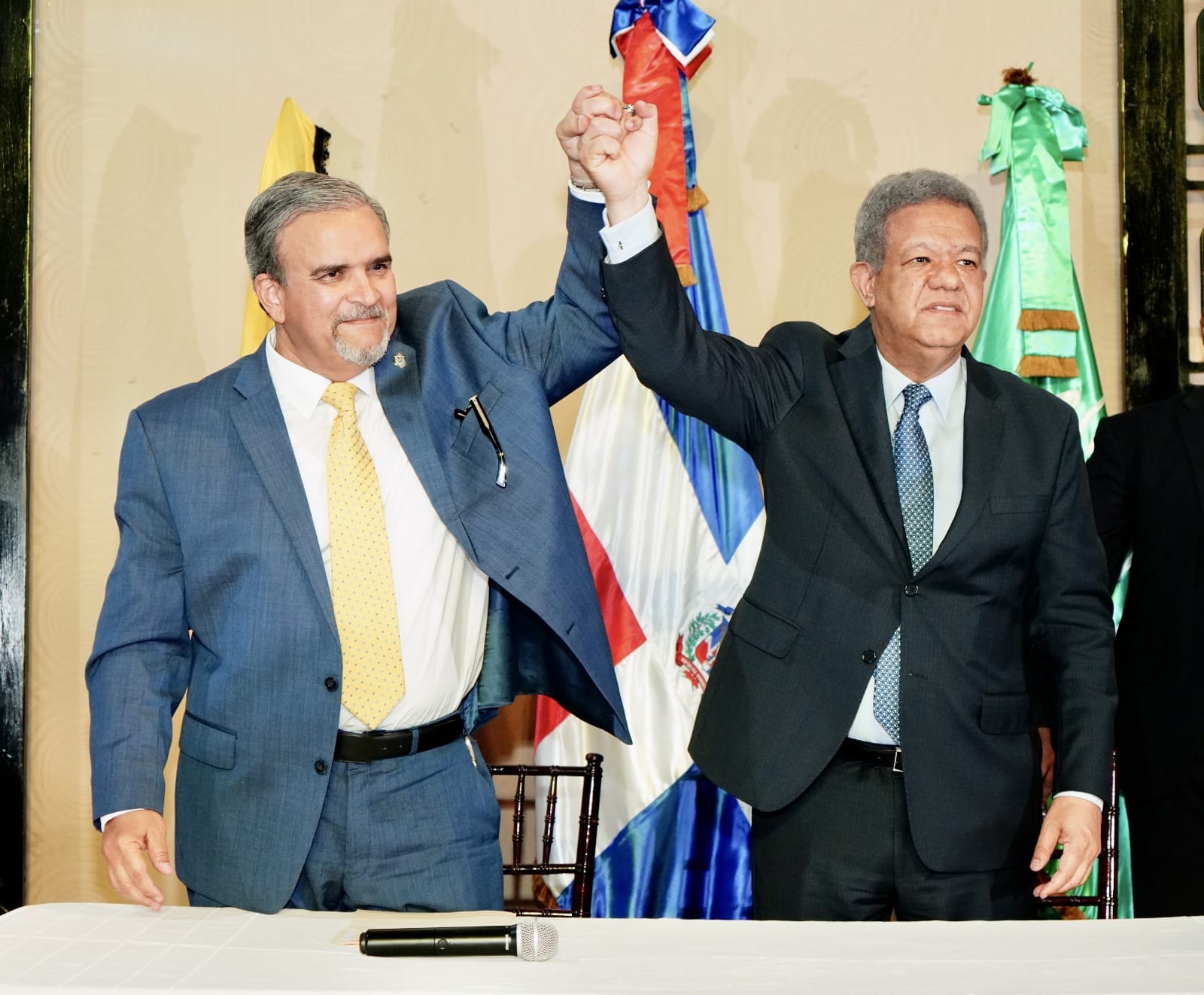 Fuerza del Pueblo y PQDC acuerdan alianza presidencial, legislativo y municipal para el 2024