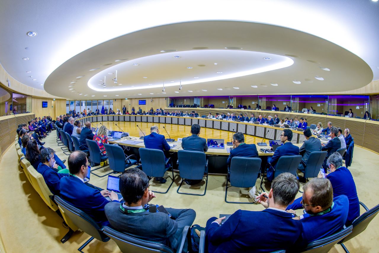 Presidenta de Adoexpo interviene en foro de Uni&oacute;n Europea, AL y el Caribe