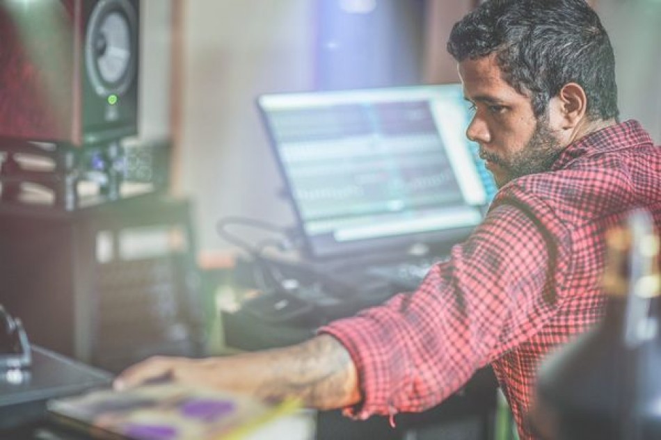 Productor JV Olivier asegura que la producción musical y de eventos en vivo está en su mejor momento