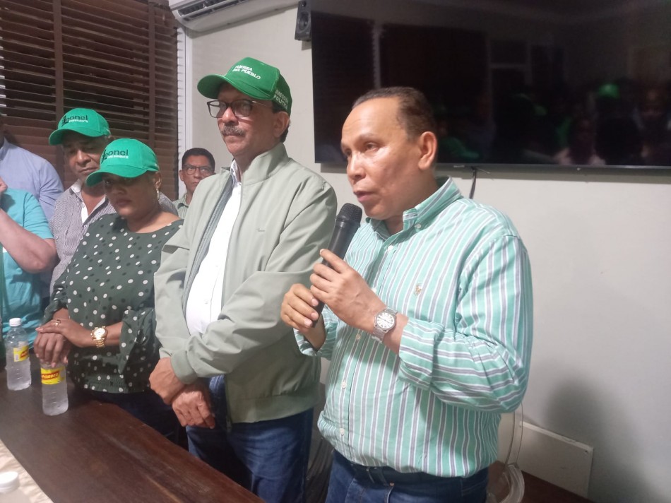 Vicepresidente de la FP exige a autoridades ser m&aacute;s diligentes y agilizar b&uacute;squeda de dominicanos perdidos en altamar