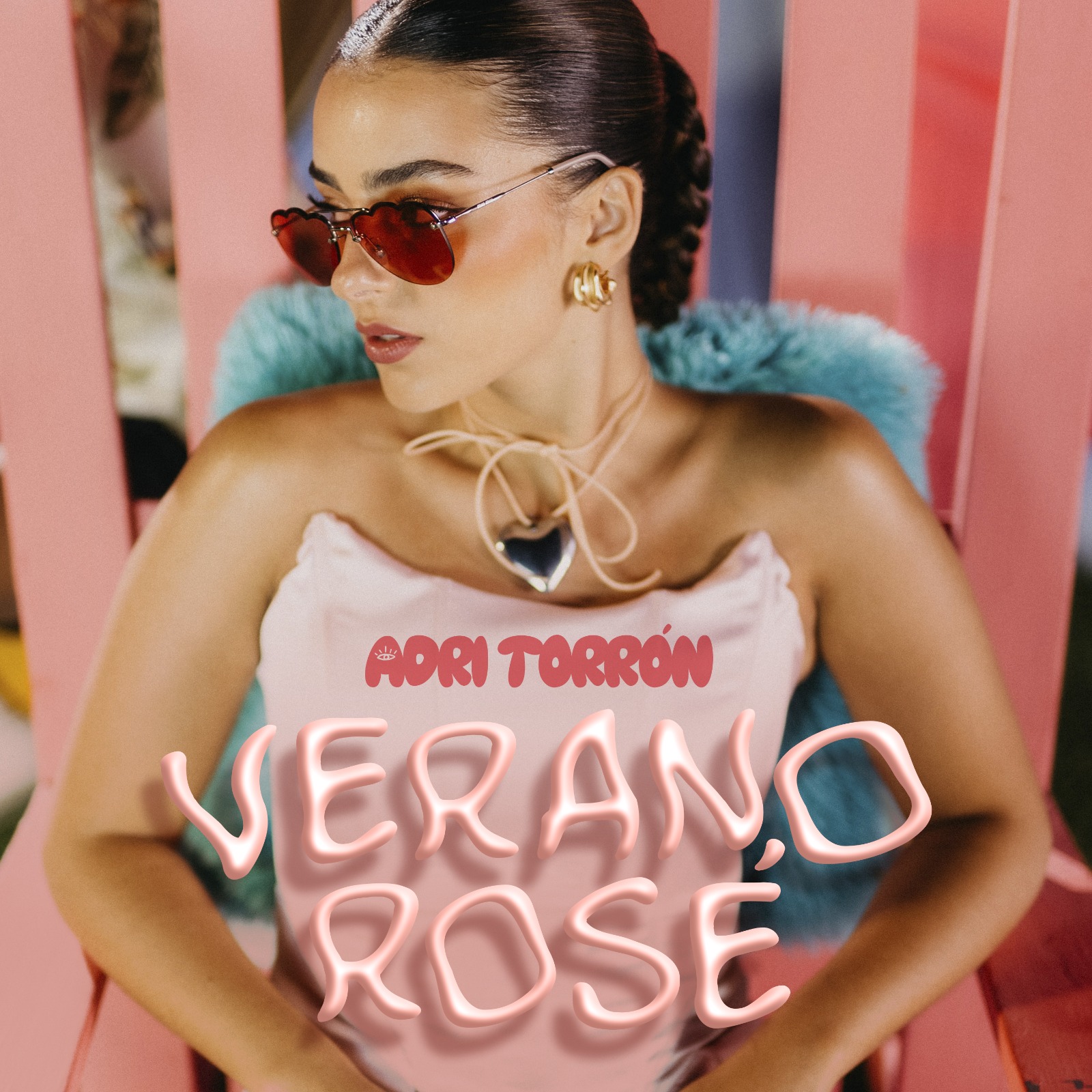 Adri estrena &ldquo;Verano ros&eacute;&rdquo; de la mano de Warner Music Latina