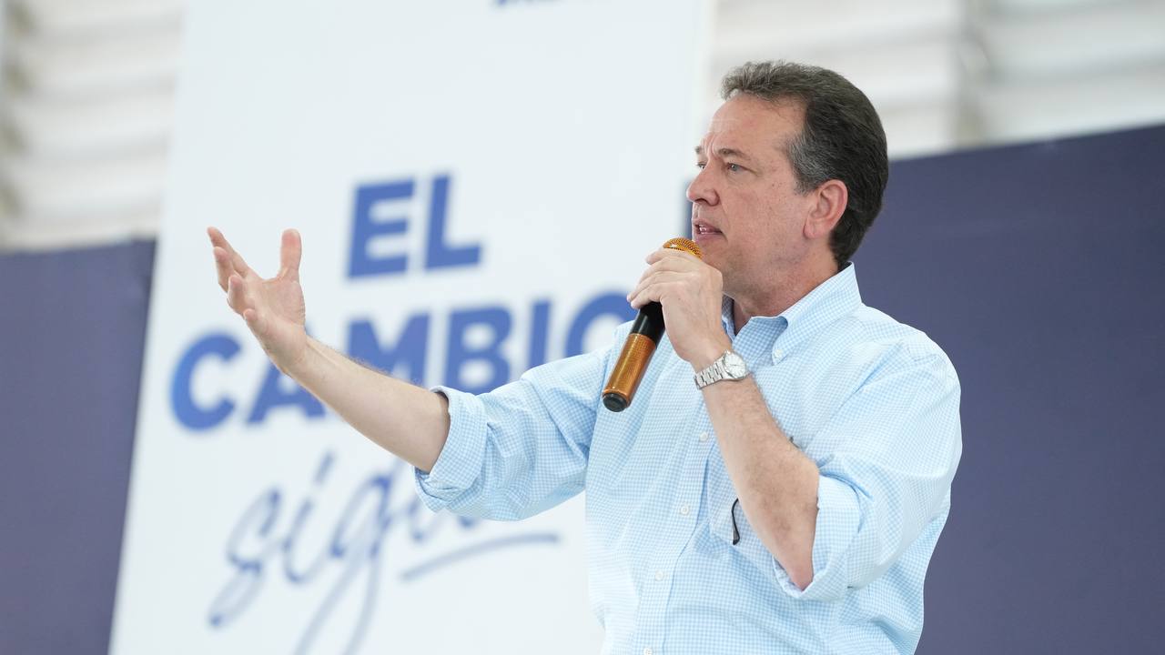 Ito Bison&oacute; asegura los n&uacute;meros dicen que el Cambio Sigue .