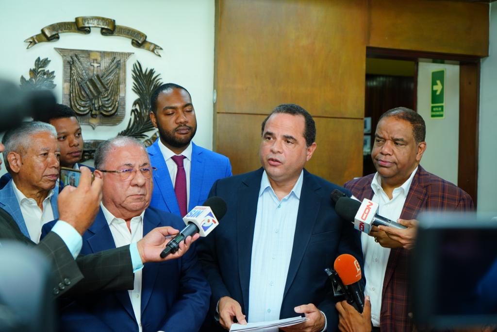 Varios partidos solicitaron a la JCE desestimar y dejar sin efecto Comunicado de Admonici&oacute;n que limita las actividades 