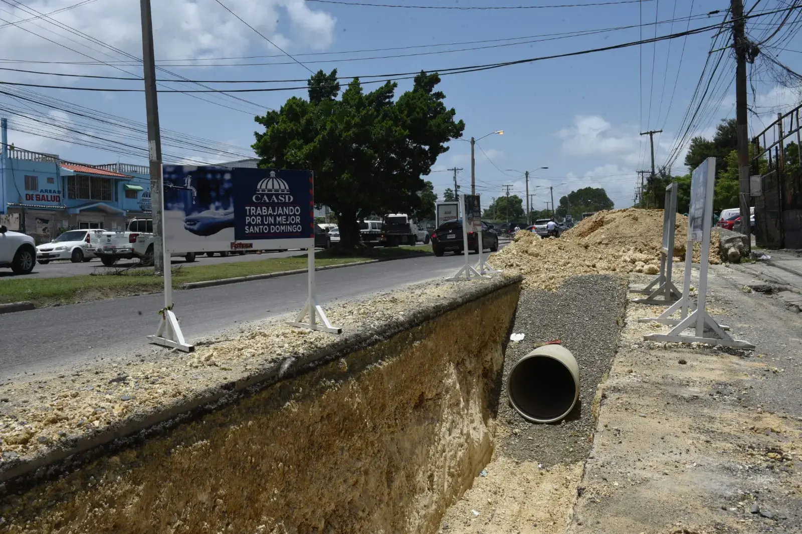 CAASD llevar&aacute; 27.41 millones de galones de agua adicionales a SDN