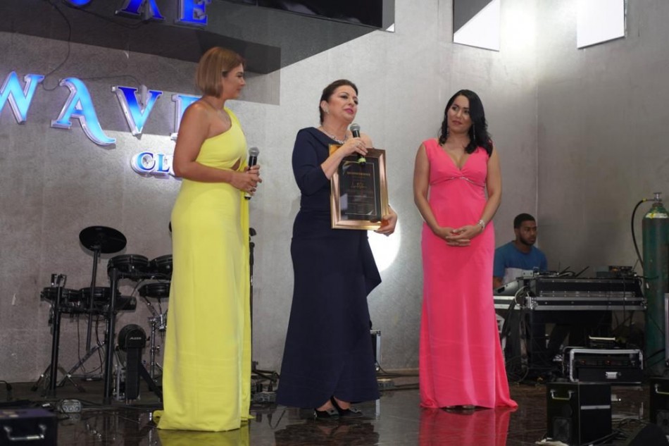 Premios La Flor celebra una d&eacute;cada de &eacute;xito con gran gala nacional