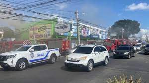 Se registra incendio en ferreter&iacute;a Cima de la avenida N&uacute;&ntilde;ez de C&aacute;ceres