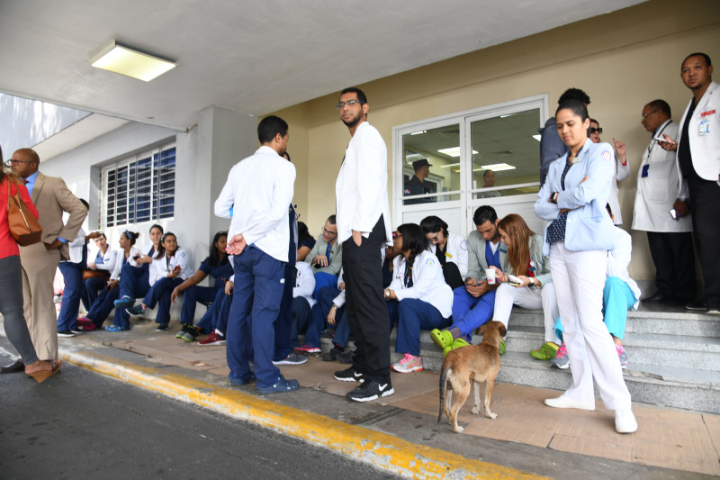 M&eacute;dicos no atender&aacute;n hoy a pacientes de las ARS privadas en los hospitales