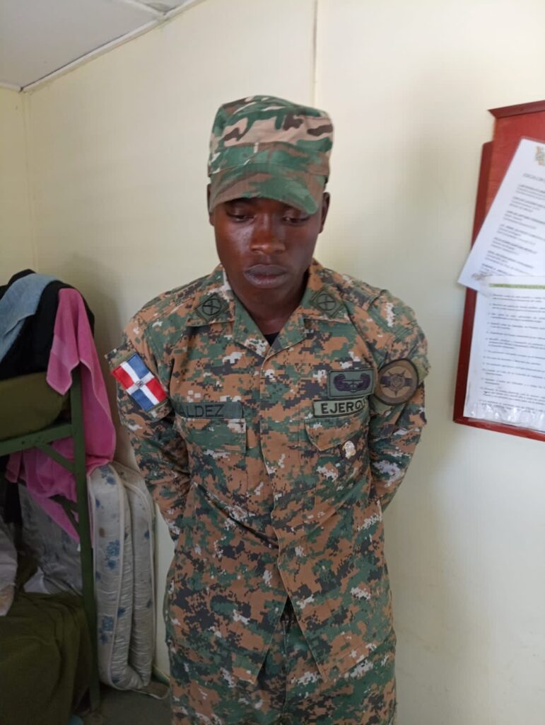 Detienen haitiano con vestimenta del Ej&eacute;rcito en San Juan de la Maguana