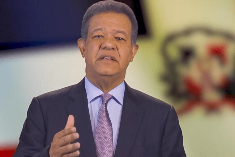 Leonel Fern&aacute;ndez rechaza construcci&oacute;n de canal para desviar flujo R&iacute;o Masacre