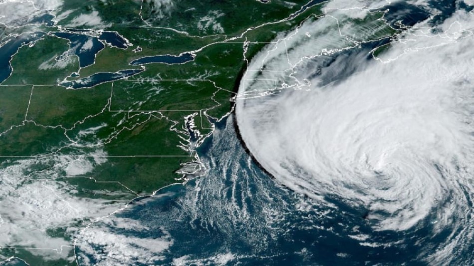 Tormenta Lee llega a Canad&aacute; y deja sin luz a 120,000 hogares