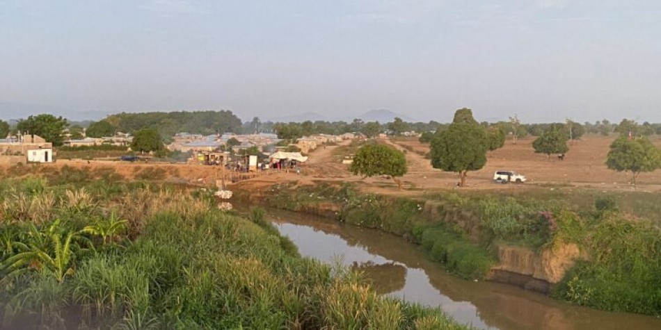 Haitianos contin&uacute;an construcci&oacute;n de canal pese a mensaje de Luis Abinader