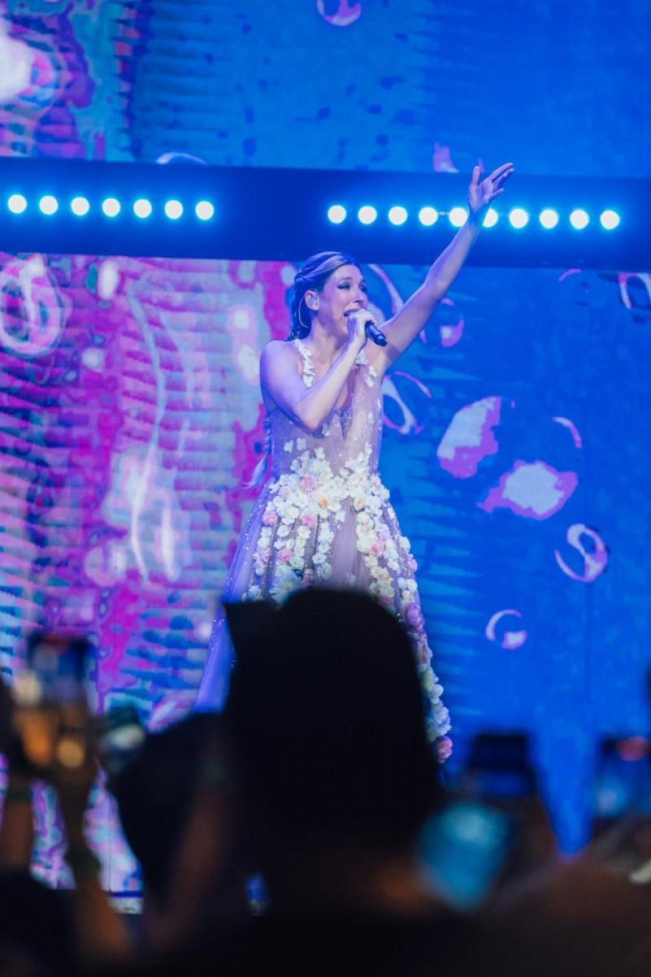 Flor Bertotti revive la &ldquo;Floricienta&rdquo; que lleva dentro su fanaticada dominicana