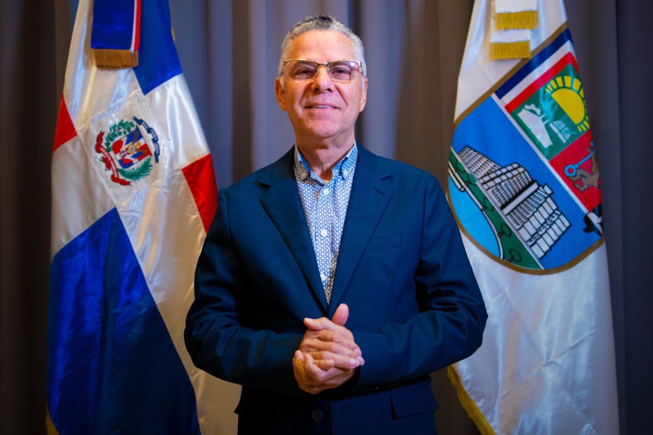 Alcalde Manuel Jiménez votará este domingo en el Liceo Celeste Argentina Beltré, en Cancino