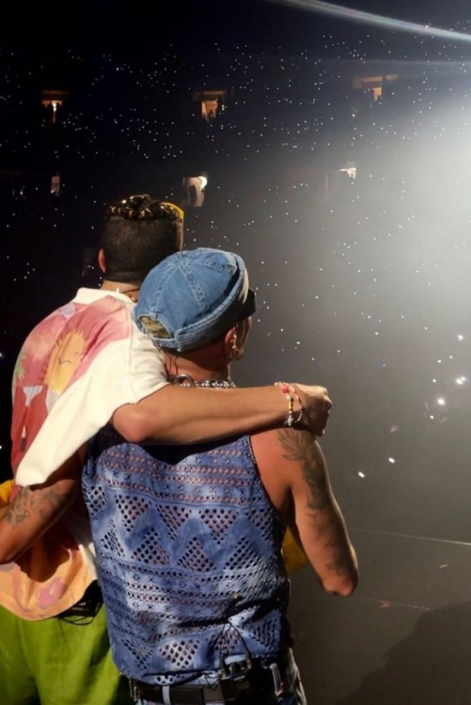Se filtra verso de Rauw Alejandro en el remix del tema de Bad Bunny "Where she goes"