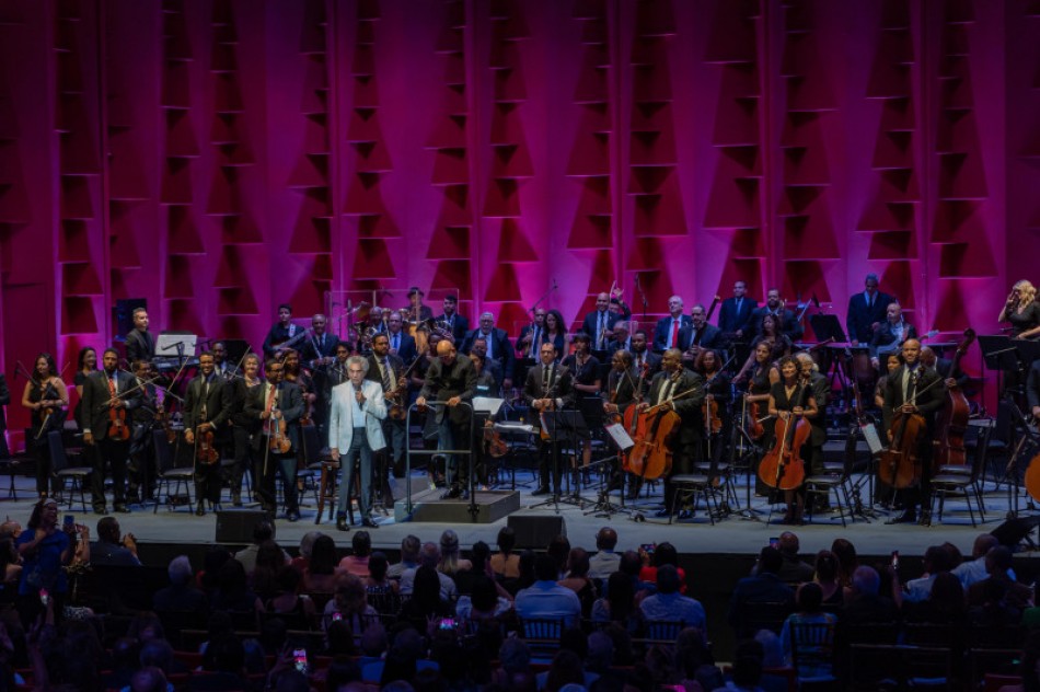 El regreso de Jos&eacute; Luis Rodr&iacute;guez "El Puma" junto a una orquesta de 54 m&uacute;sicos en el Teatro Nacional