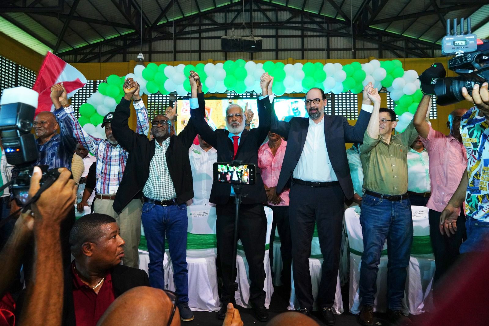 Proclaman a Juan Hubieres candidato a senador de la Fuerza del Pueblo por Monte Plata