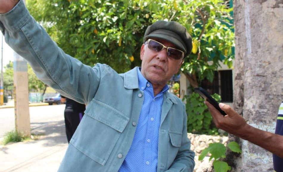 Manuel Jim&eacute;nez se encuentra &ldquo;consultando&rdquo; a sus equipos luego de derrota en primarias