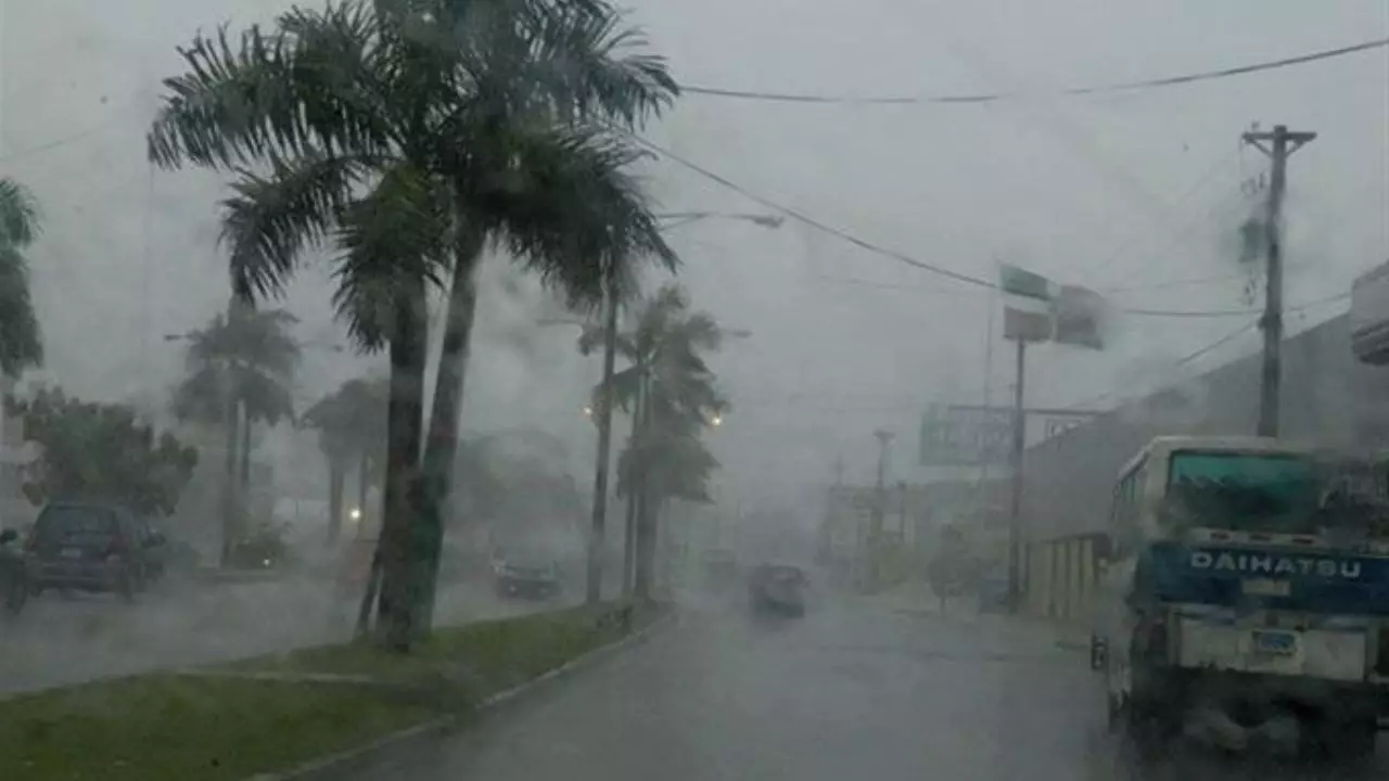 Siguen vigentes avisos y alertas por vaguada